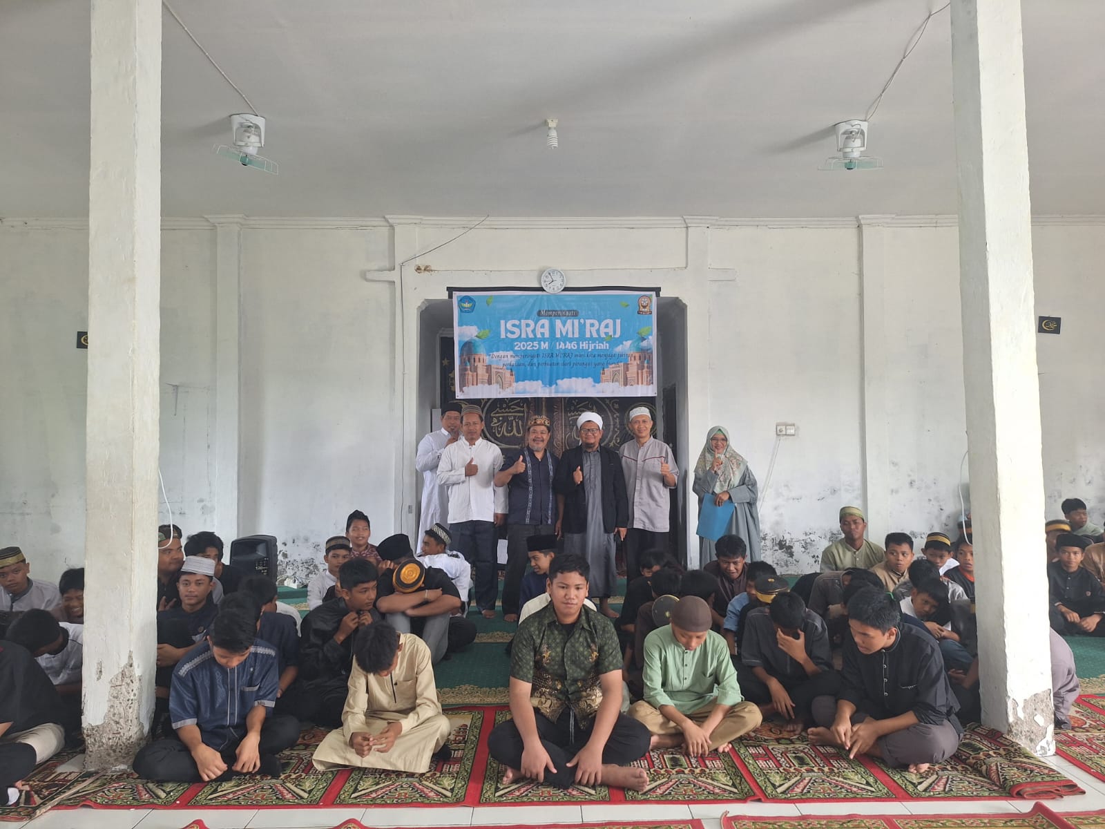 foto bersama wakil kepala sekolah & Ustd. Ikhwanudin