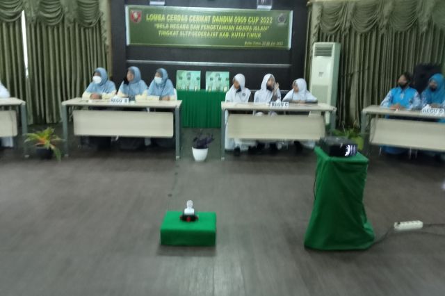 Judul Artikel