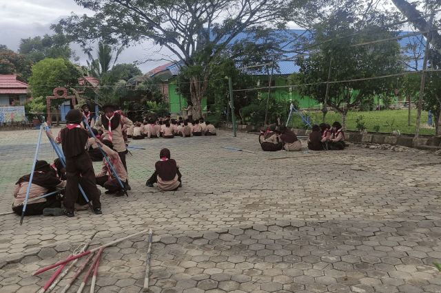 Kobarkan Semangat Pandu, Gudep Soekarno-Fatmawati SMPN 1 Teluk Pandan Intensifkan Latihan Mingguan