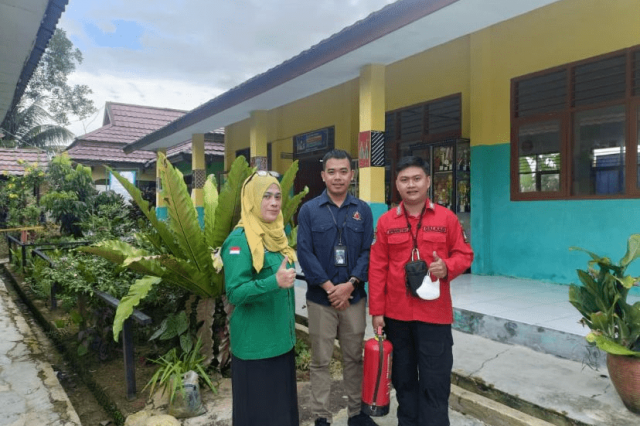 Sosialisasi Penanggulangan Kebakaran Berhasil Digelar di SMPN 1 Teluk Pandan