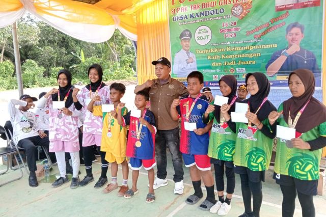 SMPN 1 Teluk Pandan Raih Juara 3 pada Turnamen Sepak Takraw Junior Se-Kecamatan Teluk Pandan