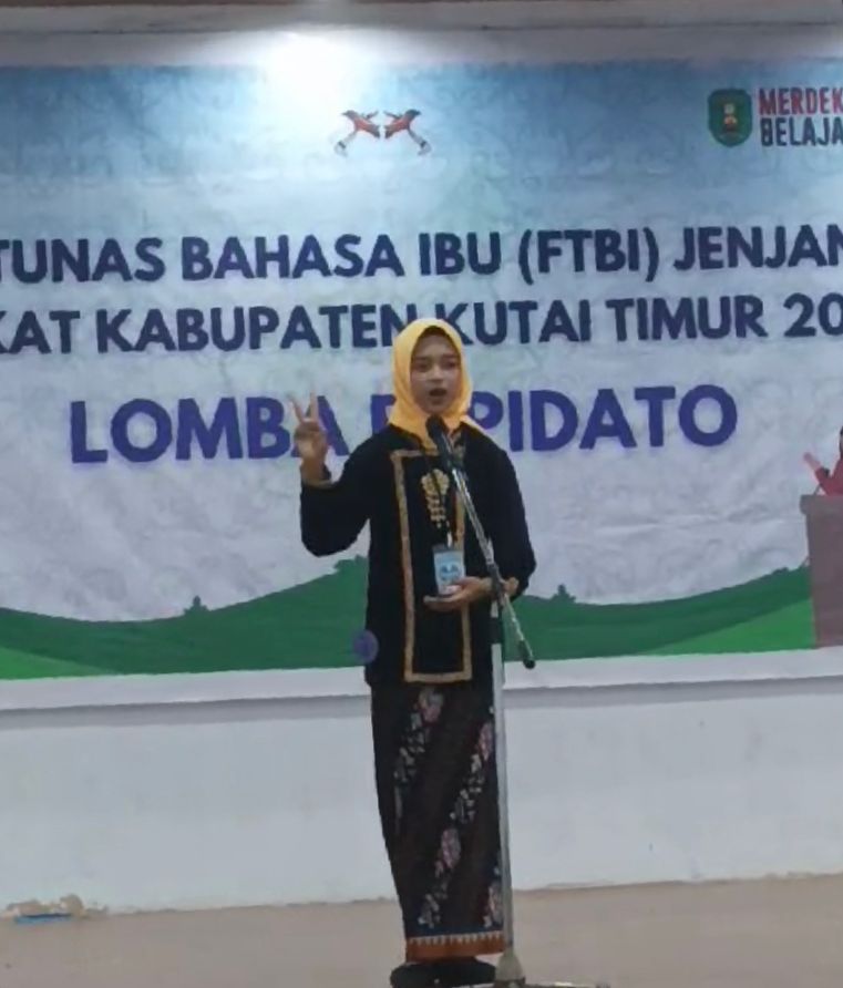 Selvia siswi berprestasi